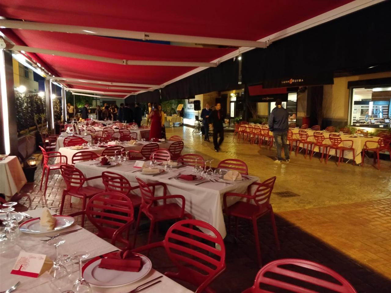 Rama Palace Hotel Casalnuovo Di Napoli Bagian luar foto